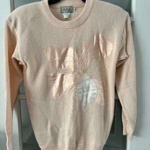 4/$100 acrylic VTG Women's Cream Sweater with Floral Design size M 😛